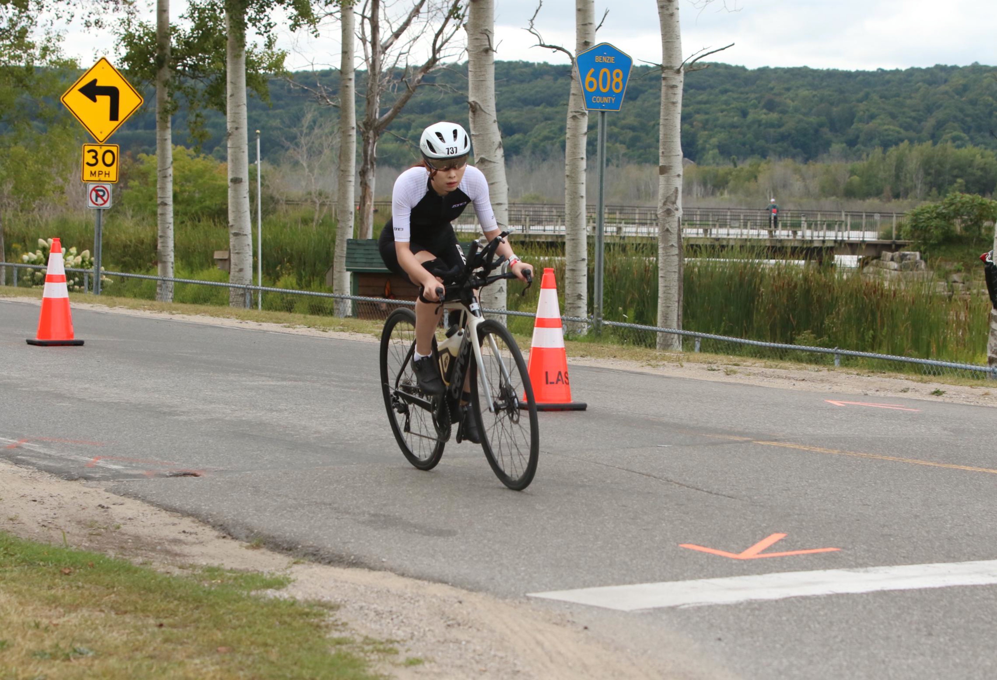 Yiqi Li at IRONMAN 70.3 Michigan